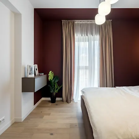 Ace Of Hearts 1 Bedroom Apartment,parking, Fast Wi-fi In One Cotroceni Апартаменты *