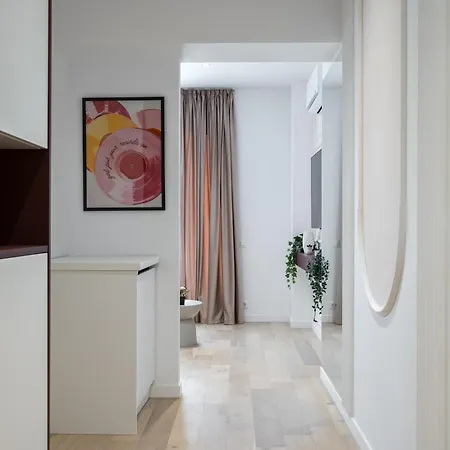 Ace Of Hearts 1 Bedroom Apartment,parking, Fast Wi-fi In One Cotroceni * Bukarest