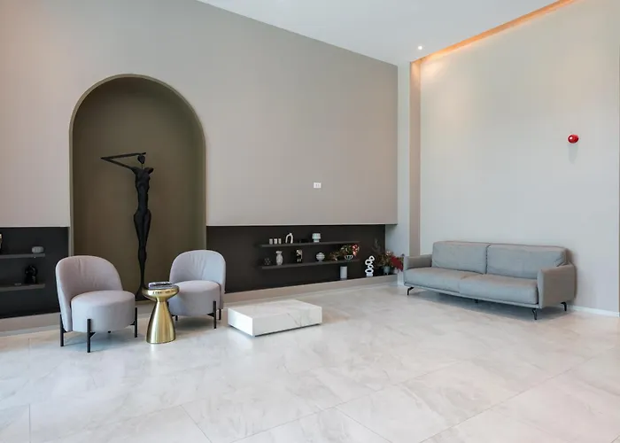 Ace Of Hearts 1 Bedroom Apartment,parking, Fast Wi-fi In One Cotroceni