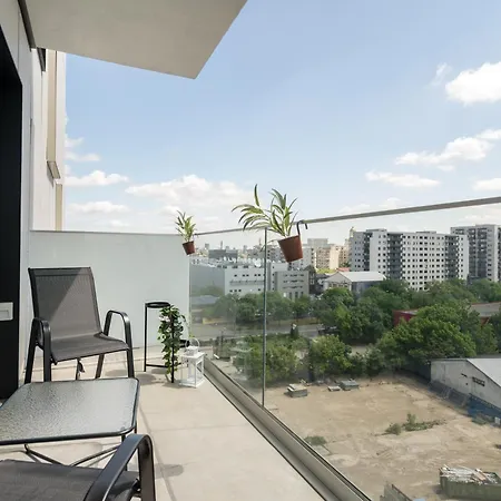 Ace Of Hearts 1 Bedroom Apartment,parking, Fast Wi-fi In One Cotroceni * Бухарест