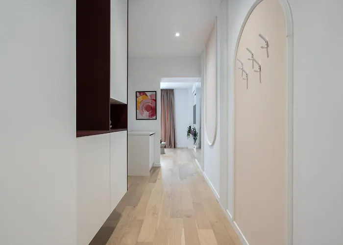 Апартаменти Ace Of Hearts 1 Bedroom Apartment,parking, Fast Wi-fi In One Cotroceni *